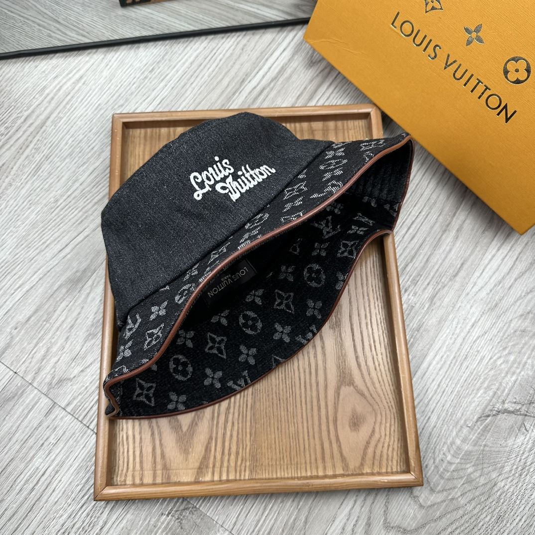 Louis Vuitton Caps